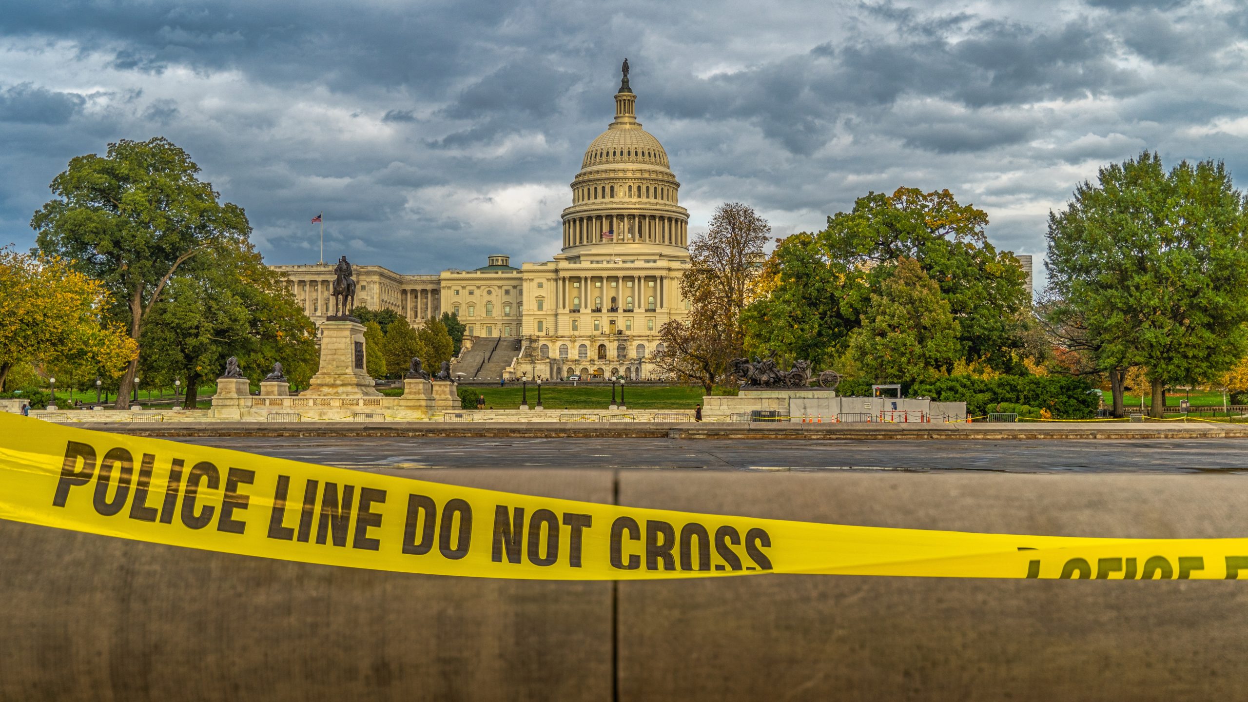 U.S. capitol building with police tape