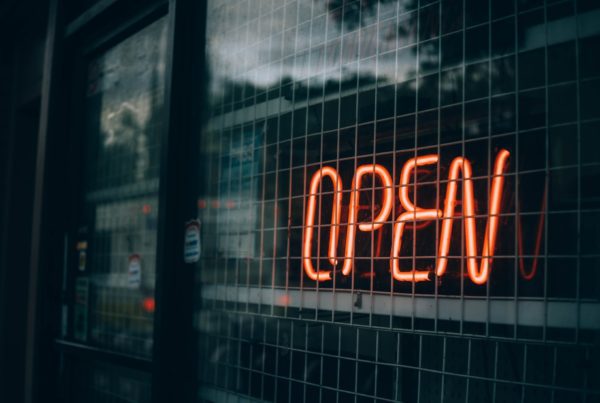 Open light sign